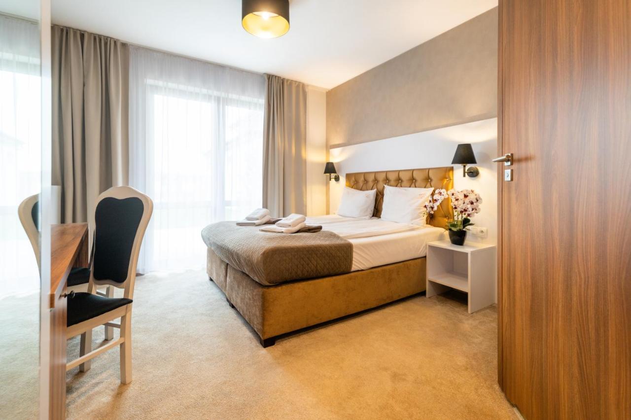 Promocje Amber Park Spa 尼彻兹 外观 照片